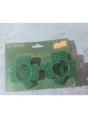 Lucky Leprechaun Clover Glasses